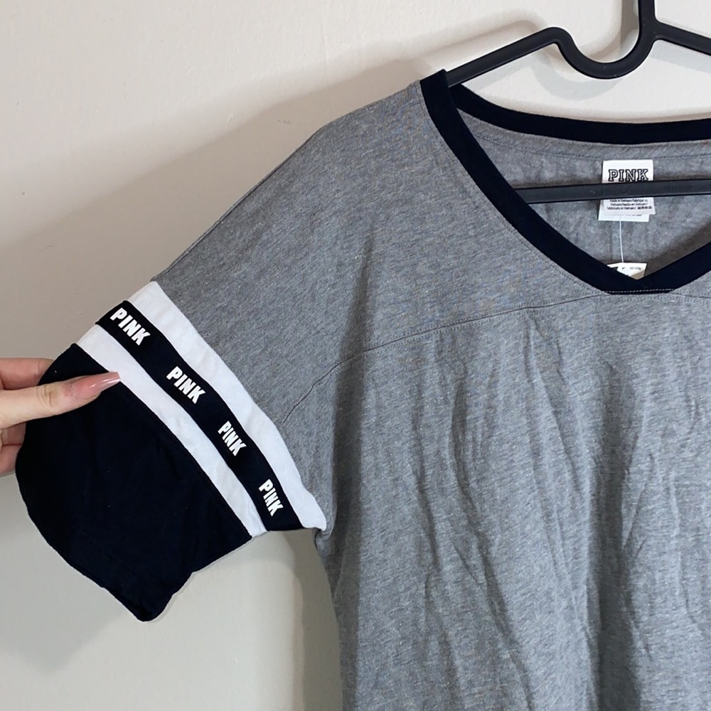 🛍️NWT PINK Grey t-shirt! - Picture 2 of 8
